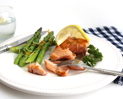 Grilled Salmon with Blanched Asparagus